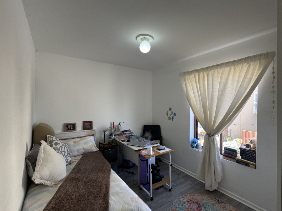 2 Bedroom Property for Sale in Sandbaai Western Cape